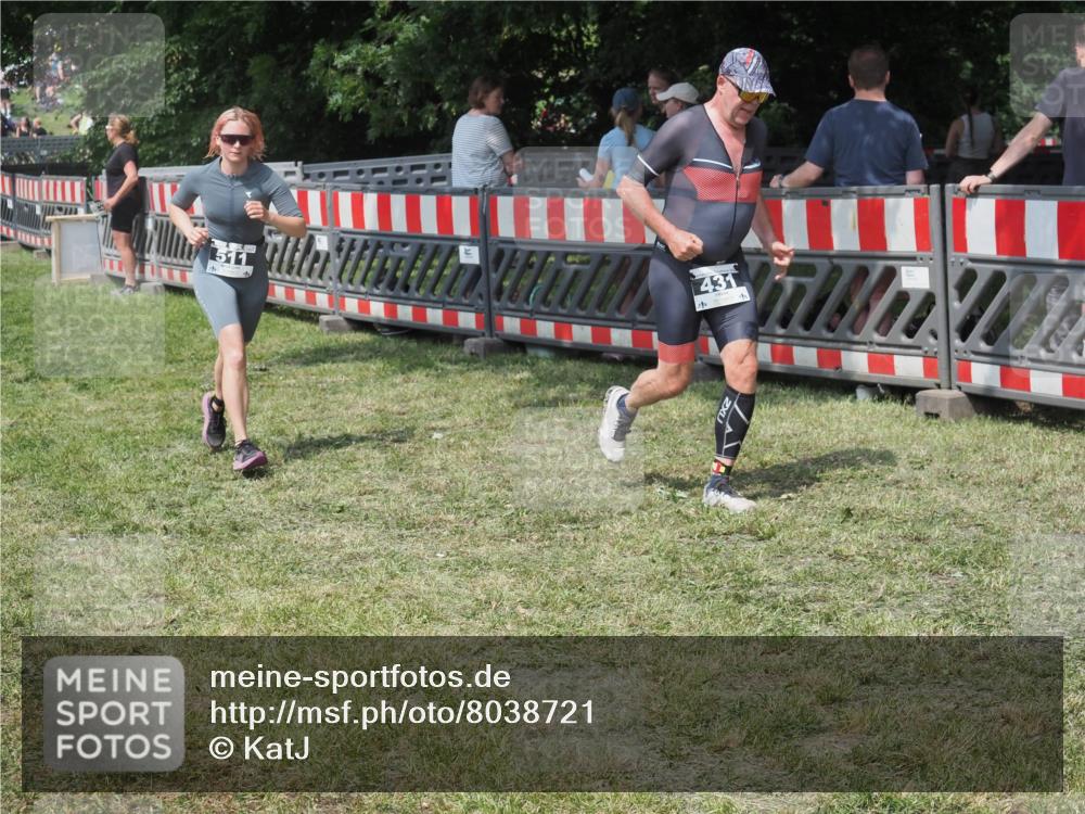 21.06.2025 - 27. Vierlanden-Triathlon KatJ http://msf.ph/oto/8038721 15.06.2025 11:33:28 Schwimmen  meine-sportfotos.de