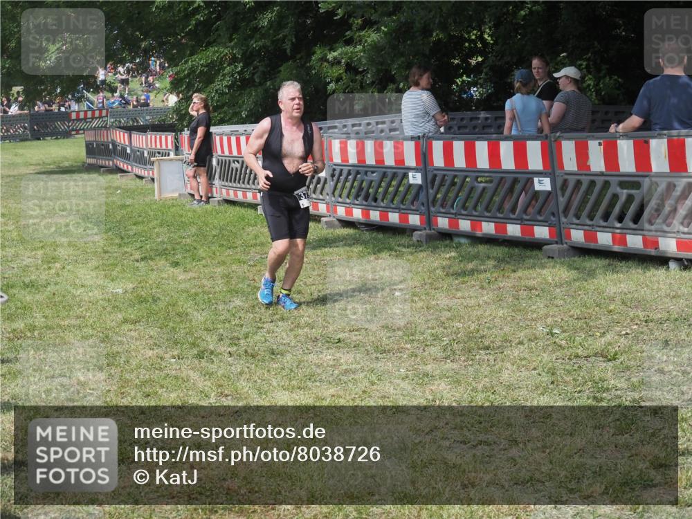 21.06.2025 - 27. Vierlanden-Triathlon KatJ http://msf.ph/oto/8038726 15.06.2025 11:33:37 Schwimmen  meine-sportfotos.de