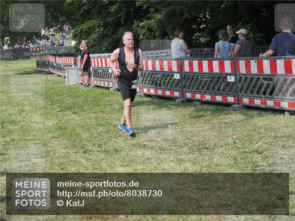 21.06.2025 - 27. Vierlanden-Triathlon KatJ http://msf.ph/oto/8038730 15.06.2025 11:33:37 Schwimmen  meine-sportfotos.de