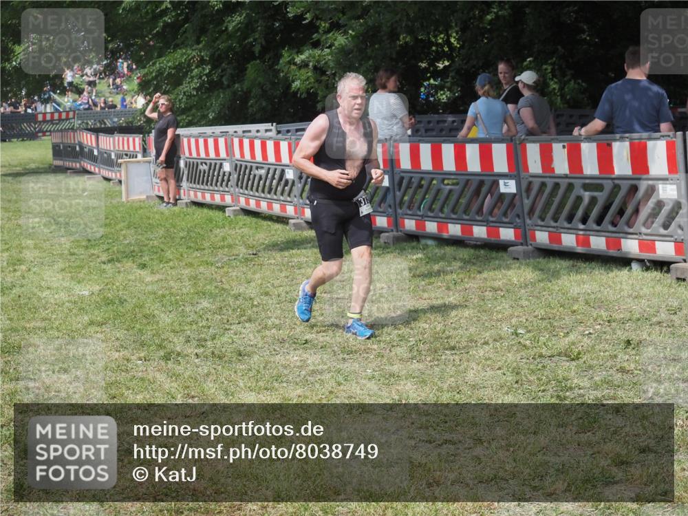 21.06.2025 - 27. Vierlanden-Triathlon KatJ http://msf.ph/oto/8038749 15.06.2025 11:33:37 Schwimmen  meine-sportfotos.de