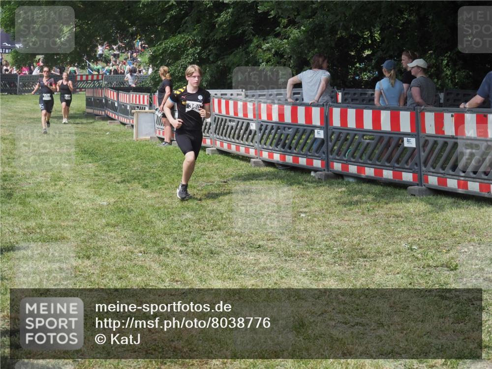 21.06.2025 - 27. Vierlanden-Triathlon KatJ http://msf.ph/oto/8038776 15.06.2025 11:34:00 Schwimmen  meine-sportfotos.de