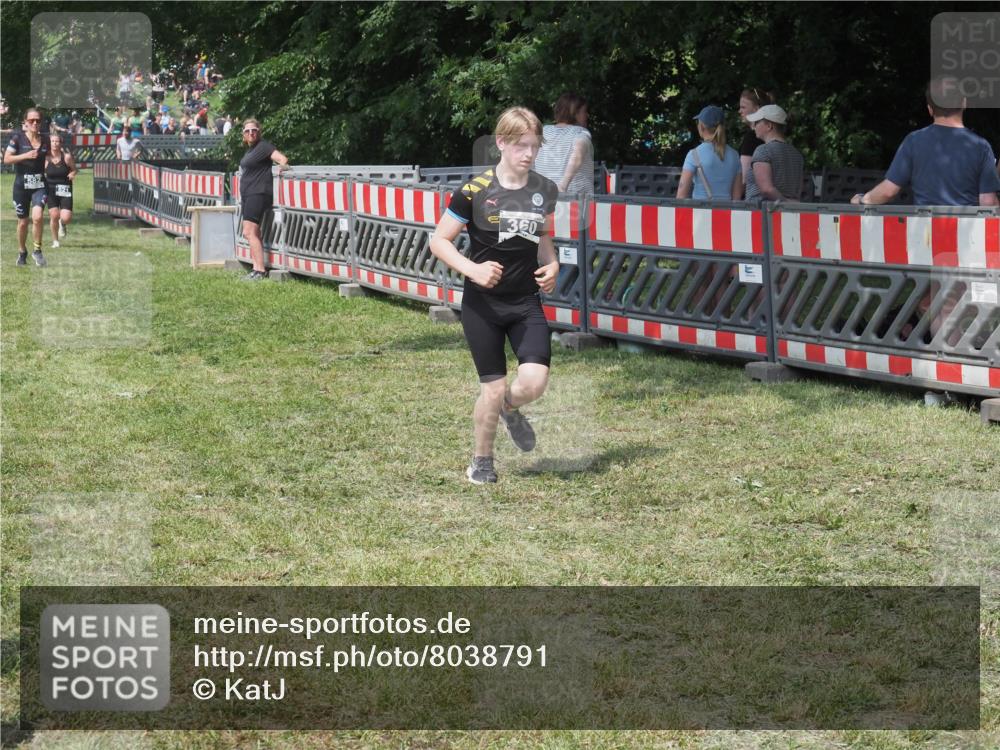 21.06.2025 - 27. Vierlanden-Triathlon KatJ http://msf.ph/oto/8038791 15.06.2025 11:34:01 Schwimmen  meine-sportfotos.de