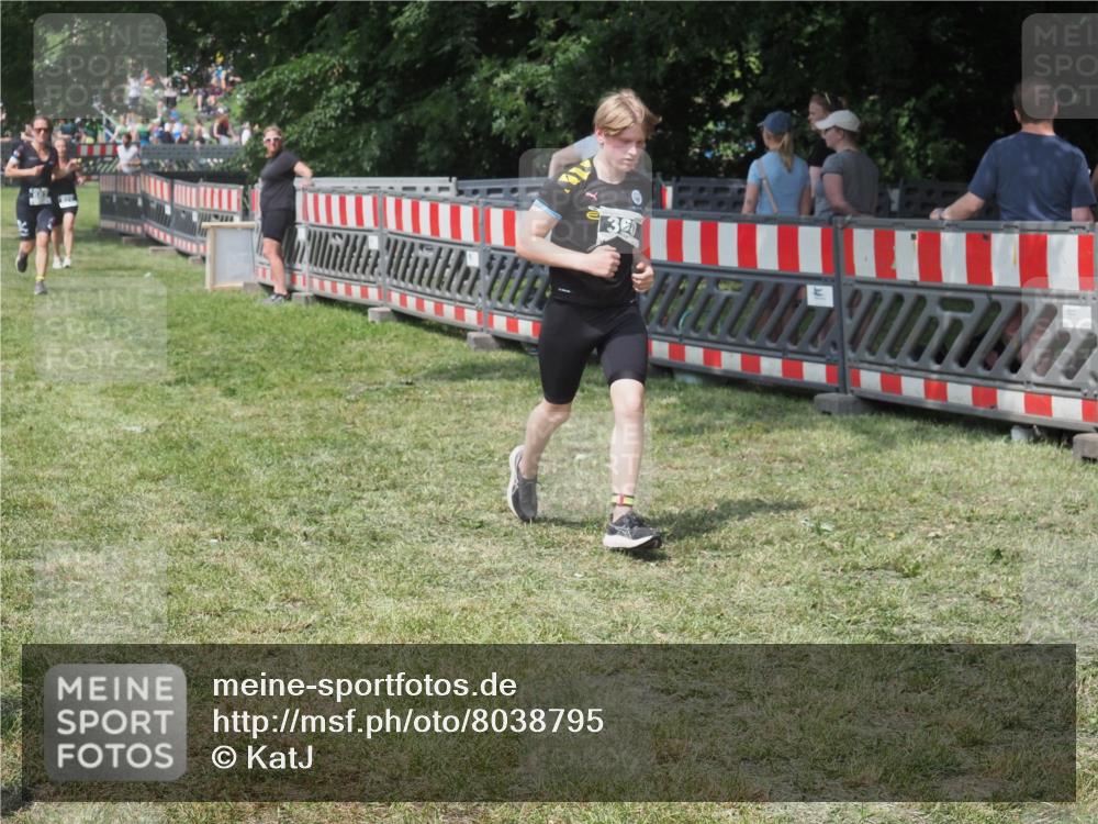 21.06.2025 - 27. Vierlanden-Triathlon KatJ http://msf.ph/oto/8038795 15.06.2025 11:34:01 Schwimmen  meine-sportfotos.de