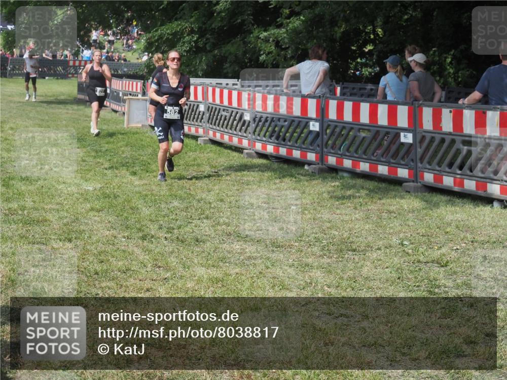 21.06.2025 - 27. Vierlanden-Triathlon KatJ http://msf.ph/oto/8038817 15.06.2025 11:34:03 Schwimmen  meine-sportfotos.de