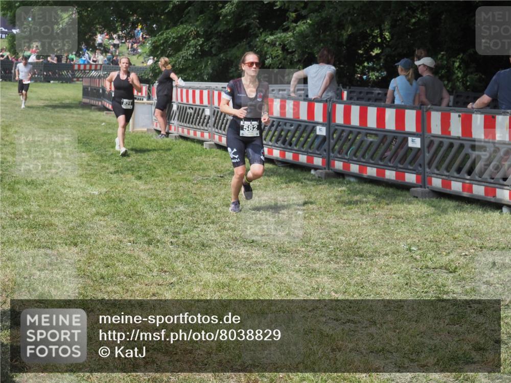 21.06.2025 - 27. Vierlanden-Triathlon KatJ http://msf.ph/oto/8038829 15.06.2025 11:34:04 Schwimmen  meine-sportfotos.de