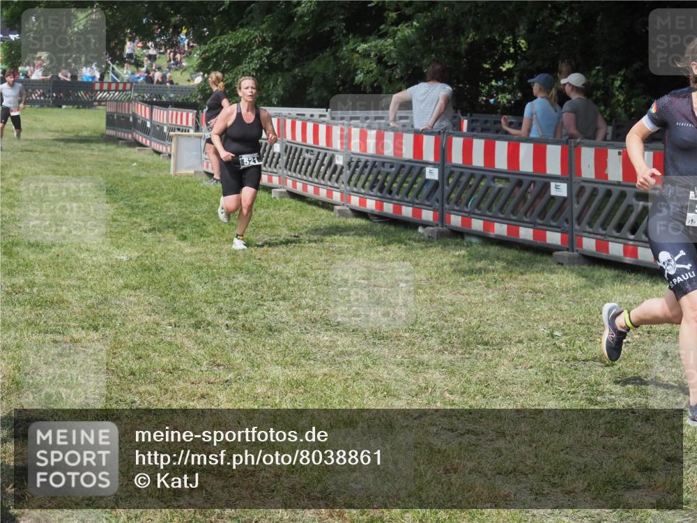 21.06.2025 - 27. Vierlanden-Triathlon KatJ http://msf.ph/oto/8038861 15.06.2025 11:34:05 Schwimmen  meine-sportfotos.de