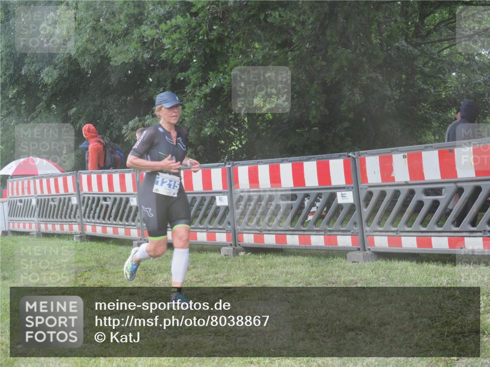 21.06.2025 - 27. Vierlanden-Triathlon KatJ http://msf.ph/oto/8038867 15.06.2025 14:22:01 Ziel 1201, 1215, 1263, 1315 meine-sportfotos.de