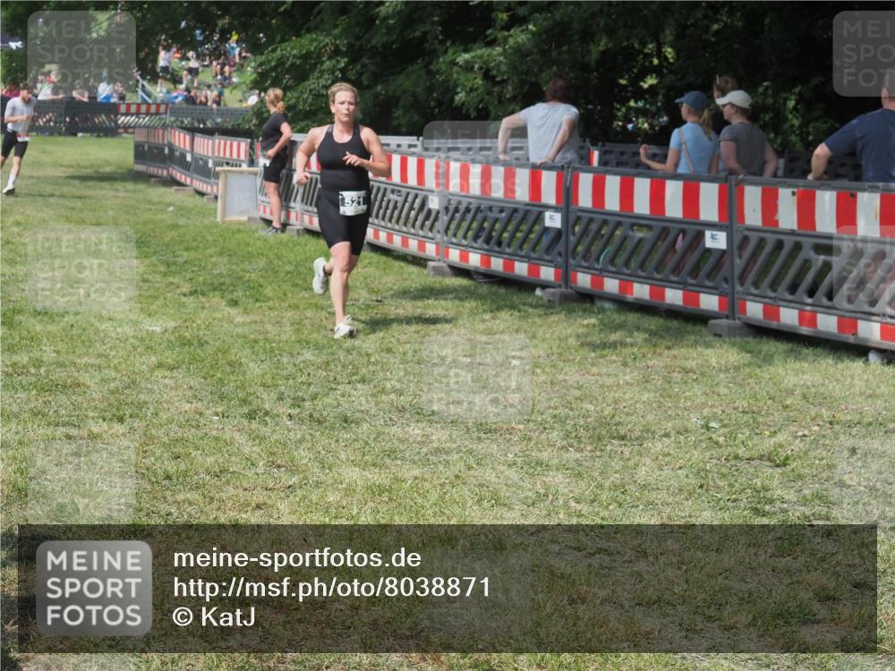 21.06.2025 - 27. Vierlanden-Triathlon KatJ http://msf.ph/oto/8038871 15.06.2025 11:34:05 Schwimmen  meine-sportfotos.de