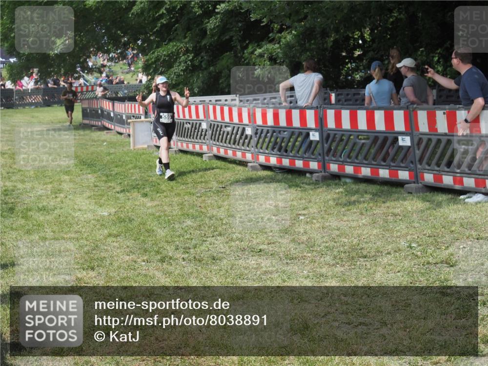 21.06.2025 - 27. Vierlanden-Triathlon KatJ http://msf.ph/oto/8038891 15.06.2025 11:34:25 Schwimmen  meine-sportfotos.de