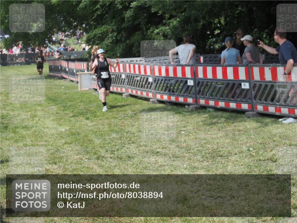 21.06.2025 - 27. Vierlanden-Triathlon KatJ http://msf.ph/oto/8038894 15.06.2025 11:34:26 Schwimmen  meine-sportfotos.de