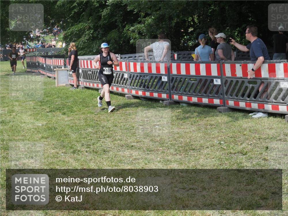 21.06.2025 - 27. Vierlanden-Triathlon KatJ http://msf.ph/oto/8038903 15.06.2025 11:34:26 Schwimmen  meine-sportfotos.de