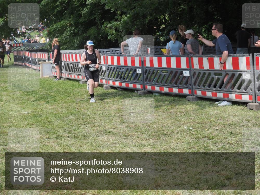 21.06.2025 - 27. Vierlanden-Triathlon KatJ http://msf.ph/oto/8038908 15.06.2025 11:34:26 Schwimmen  meine-sportfotos.de