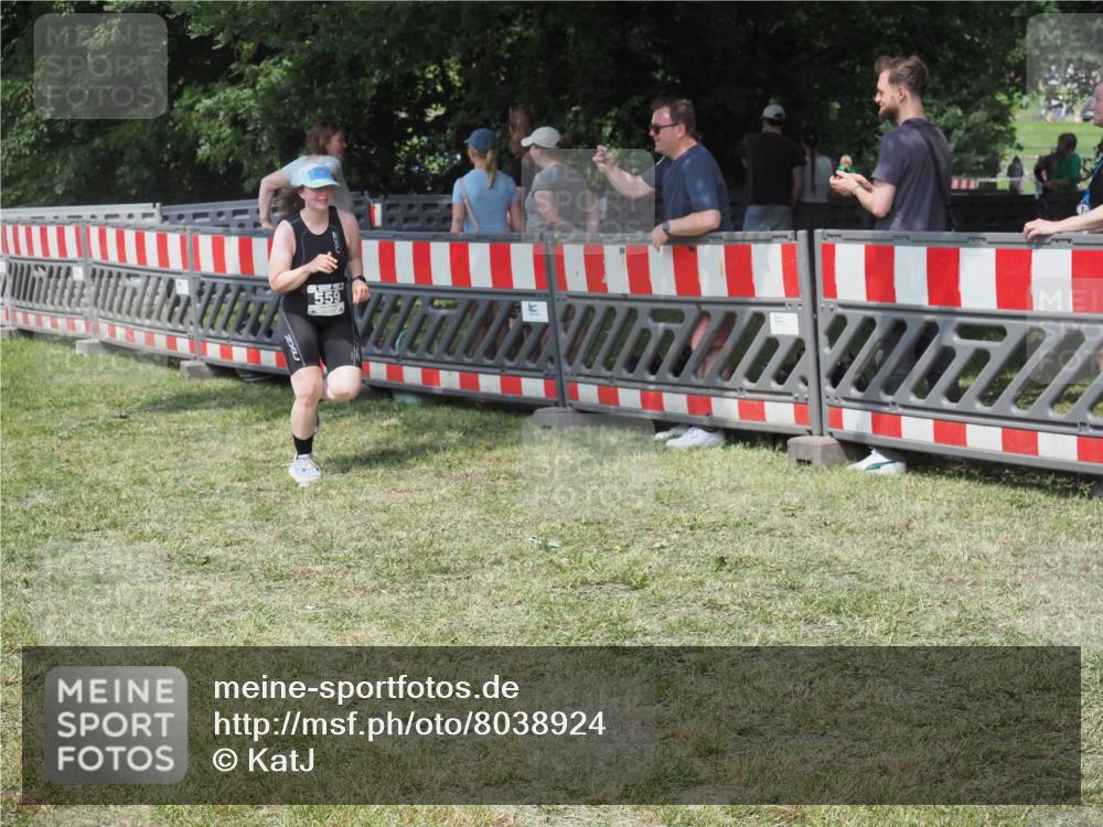 21.06.2025 - 27. Vierlanden-Triathlon KatJ http://msf.ph/oto/8038924 15.06.2025 11:34:27 Schwimmen  meine-sportfotos.de