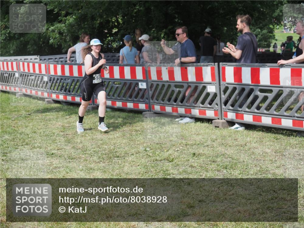 21.06.2025 - 27. Vierlanden-Triathlon KatJ http://msf.ph/oto/8038928 15.06.2025 11:34:27 Schwimmen  meine-sportfotos.de