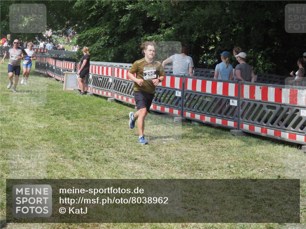 21.06.2025 - 27. Vierlanden-Triathlon KatJ http://msf.ph/oto/8038962 15.06.2025 11:34:34 Schwimmen  meine-sportfotos.de