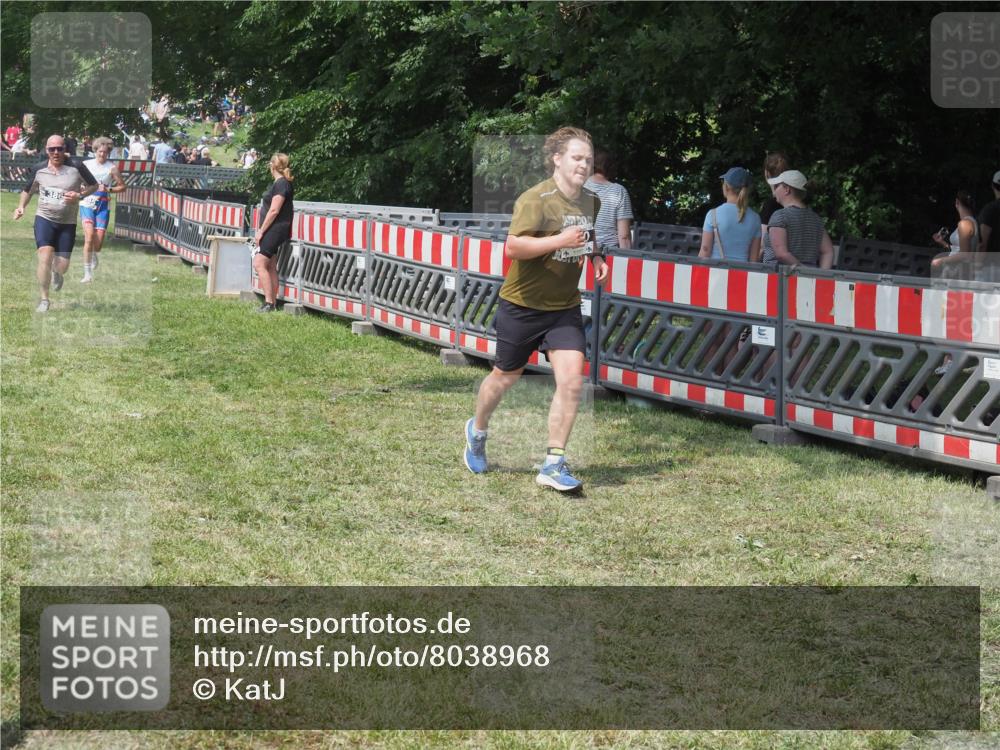 21.06.2025 - 27. Vierlanden-Triathlon KatJ http://msf.ph/oto/8038968 15.06.2025 11:34:34 Schwimmen  meine-sportfotos.de