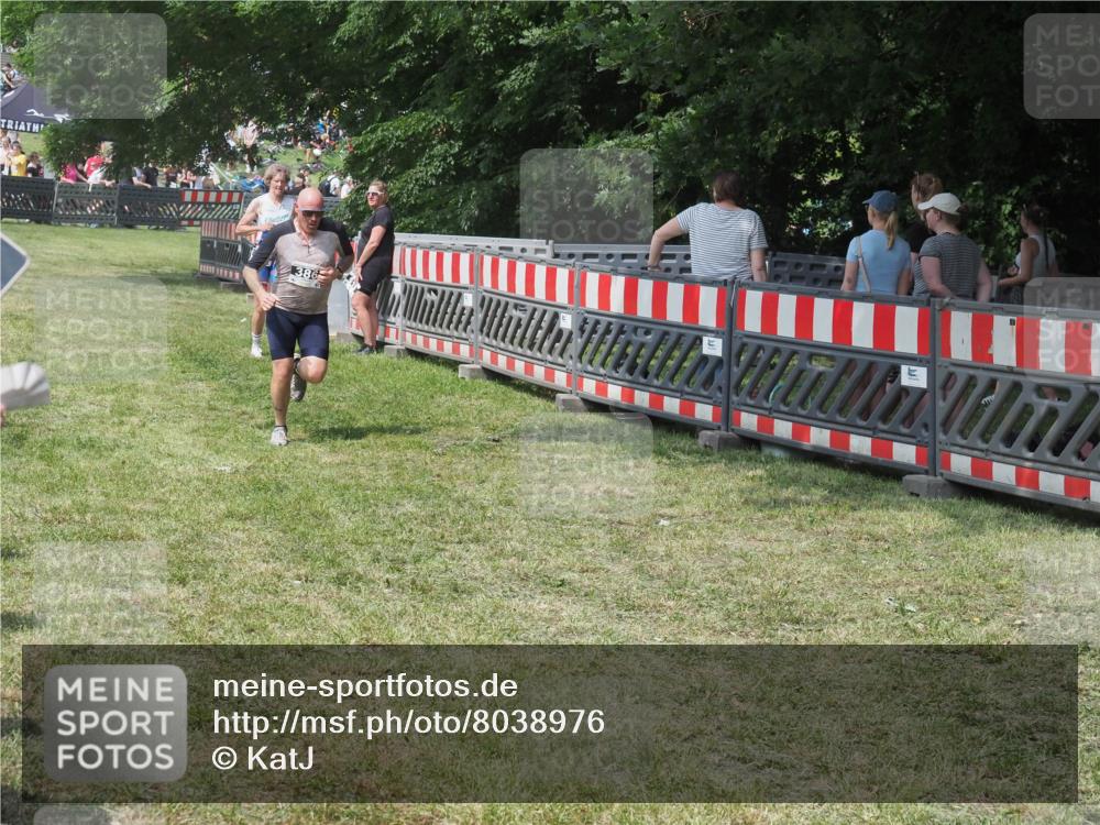 21.06.2025 - 27. Vierlanden-Triathlon KatJ http://msf.ph/oto/8038976 15.06.2025 11:34:35 Schwimmen  meine-sportfotos.de