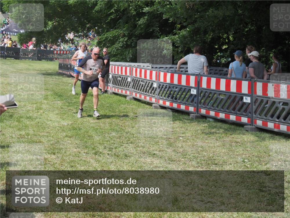 21.06.2025 - 27. Vierlanden-Triathlon KatJ http://msf.ph/oto/8038980 15.06.2025 11:34:36 Schwimmen 893 meine-sportfotos.de