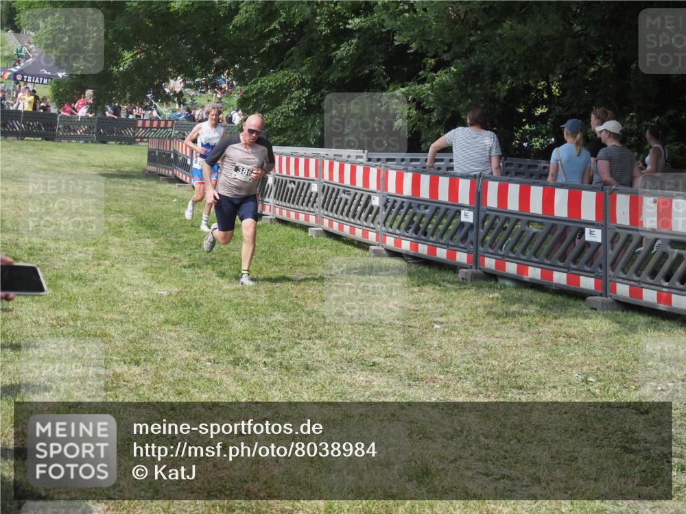 21.06.2025 - 27. Vierlanden-Triathlon KatJ http://msf.ph/oto/8038984 15.06.2025 11:34:36 Schwimmen 893 meine-sportfotos.de