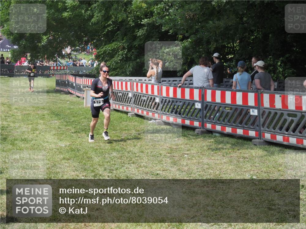 21.06.2025 - 27. Vierlanden-Triathlon KatJ http://msf.ph/oto/8039054 15.06.2025 11:34:54 Schwimmen  meine-sportfotos.de