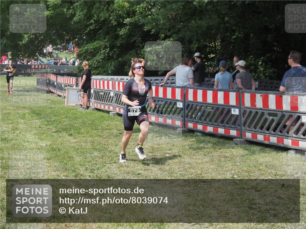 21.06.2025 - 27. Vierlanden-Triathlon KatJ http://msf.ph/oto/8039074 15.06.2025 11:34:54 Schwimmen  meine-sportfotos.de