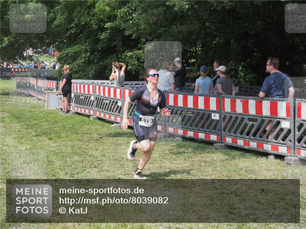 21.06.2025 - 27. Vierlanden-Triathlon KatJ http://msf.ph/oto/8039082 15.06.2025 11:34:54 Schwimmen  meine-sportfotos.de