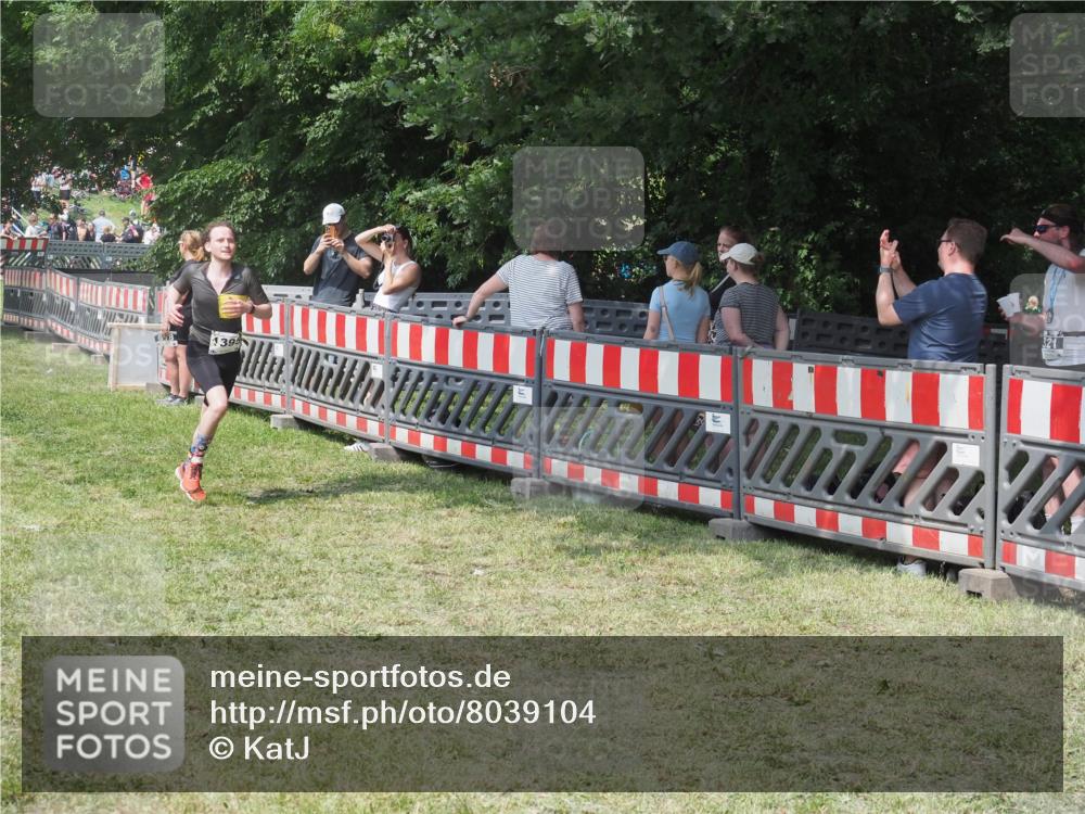 21.06.2025 - 27. Vierlanden-Triathlon KatJ http://msf.ph/oto/8039104 15.06.2025 11:34:58 Schwimmen  meine-sportfotos.de
