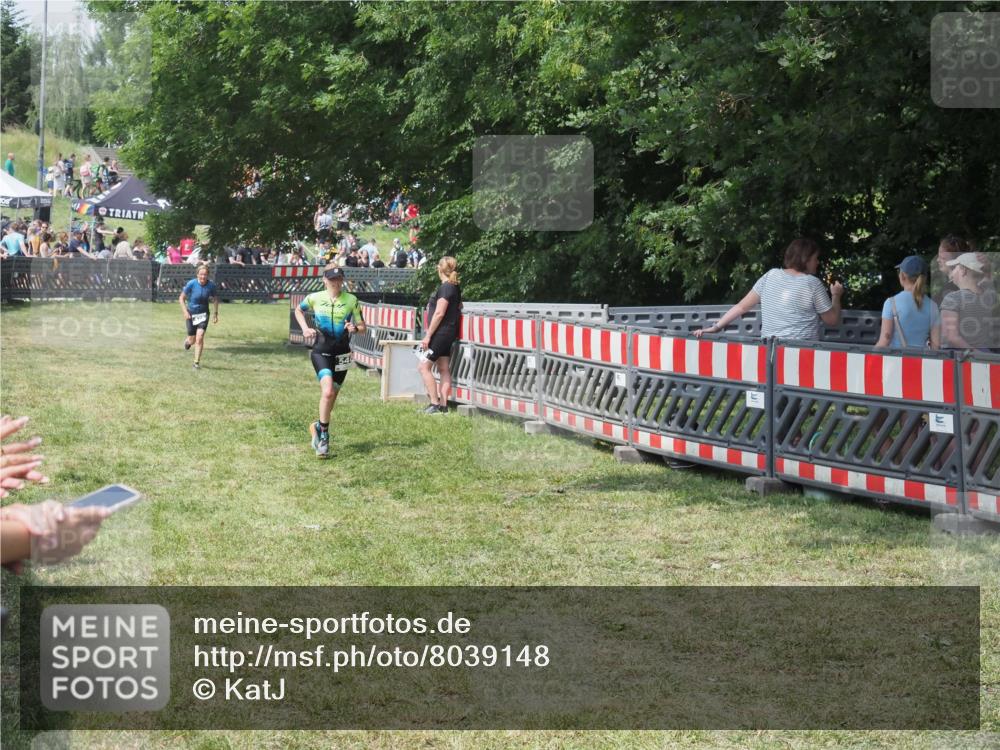 21.06.2025 - 27. Vierlanden-Triathlon KatJ http://msf.ph/oto/8039148 15.06.2025 11:35:18 Schwimmen  meine-sportfotos.de
