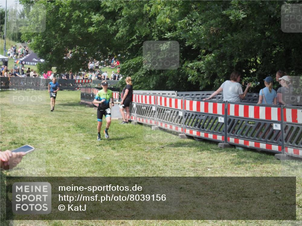 21.06.2025 - 27. Vierlanden-Triathlon KatJ http://msf.ph/oto/8039156 15.06.2025 11:35:18 Schwimmen  meine-sportfotos.de