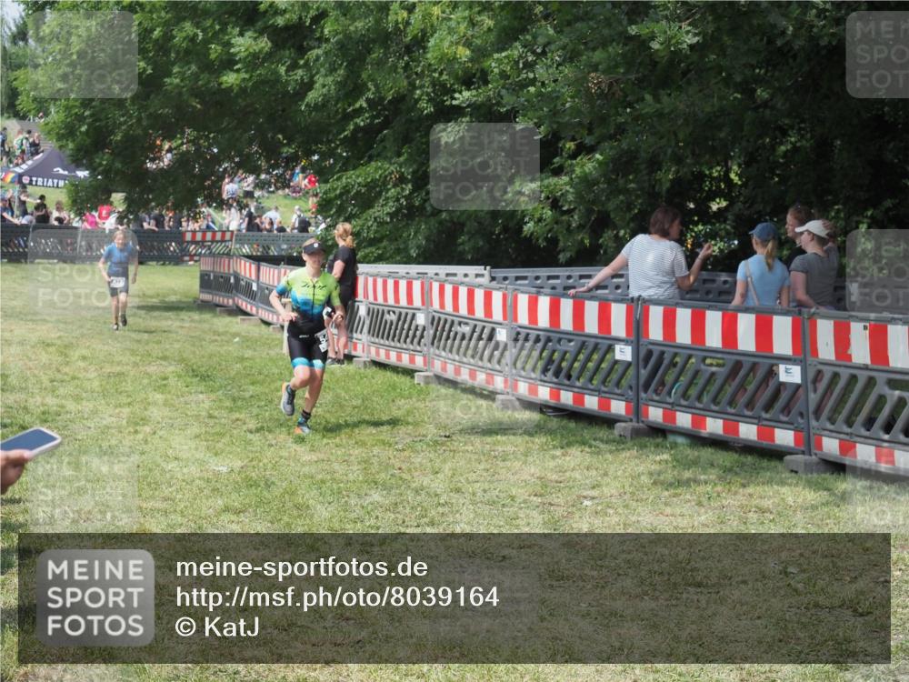 21.06.2025 - 27. Vierlanden-Triathlon KatJ http://msf.ph/oto/8039164 15.06.2025 11:35:18 Schwimmen  meine-sportfotos.de