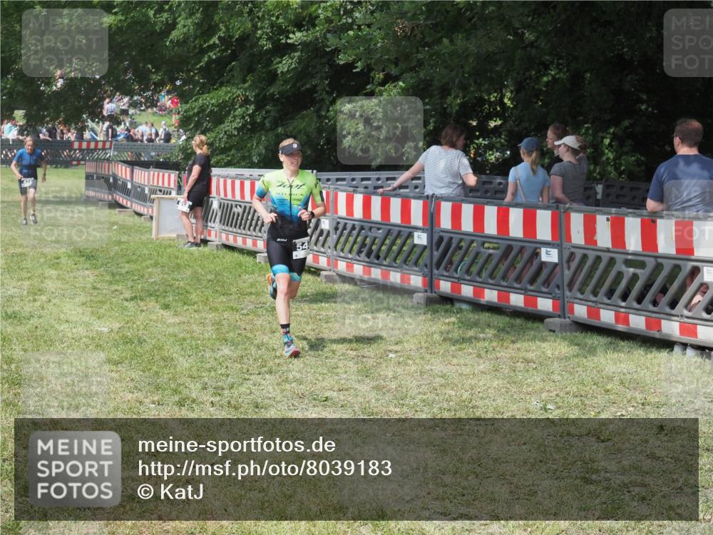 21.06.2025 - 27. Vierlanden-Triathlon KatJ http://msf.ph/oto/8039183 15.06.2025 11:35:19 Schwimmen  meine-sportfotos.de