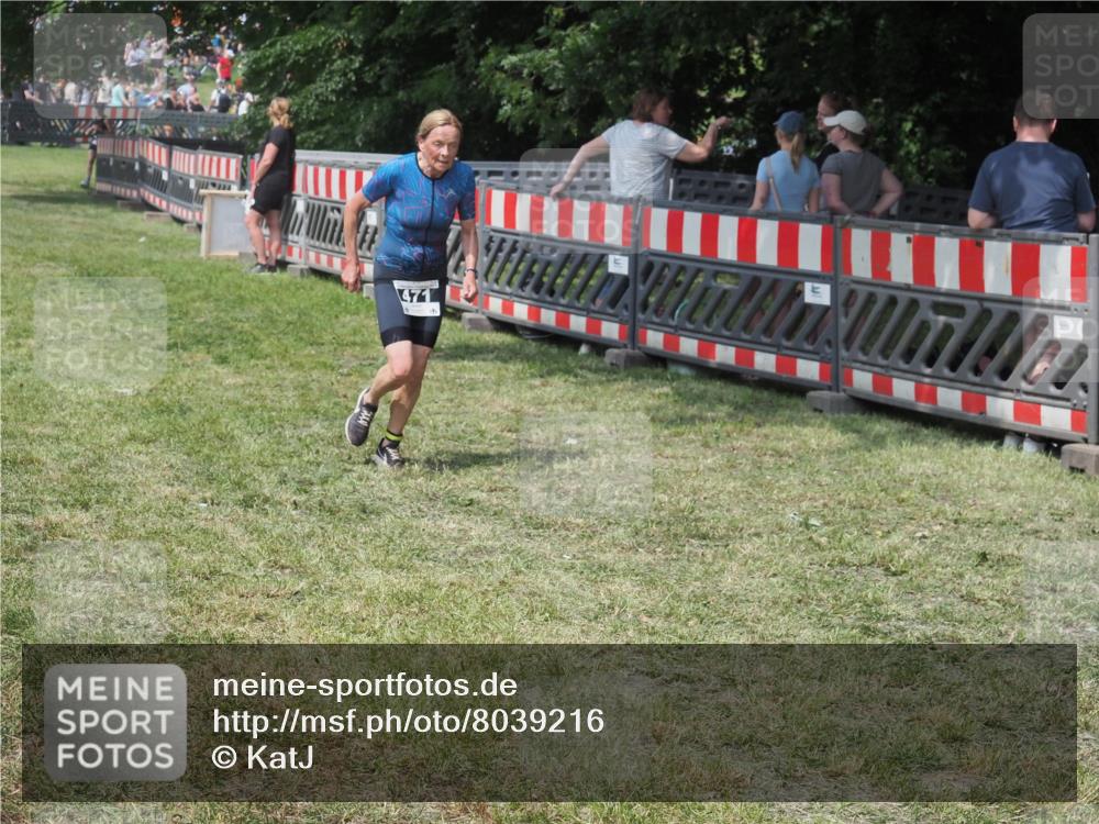 21.06.2025 - 27. Vierlanden-Triathlon KatJ http://msf.ph/oto/8039216 15.06.2025 11:35:24 Schwimmen  meine-sportfotos.de