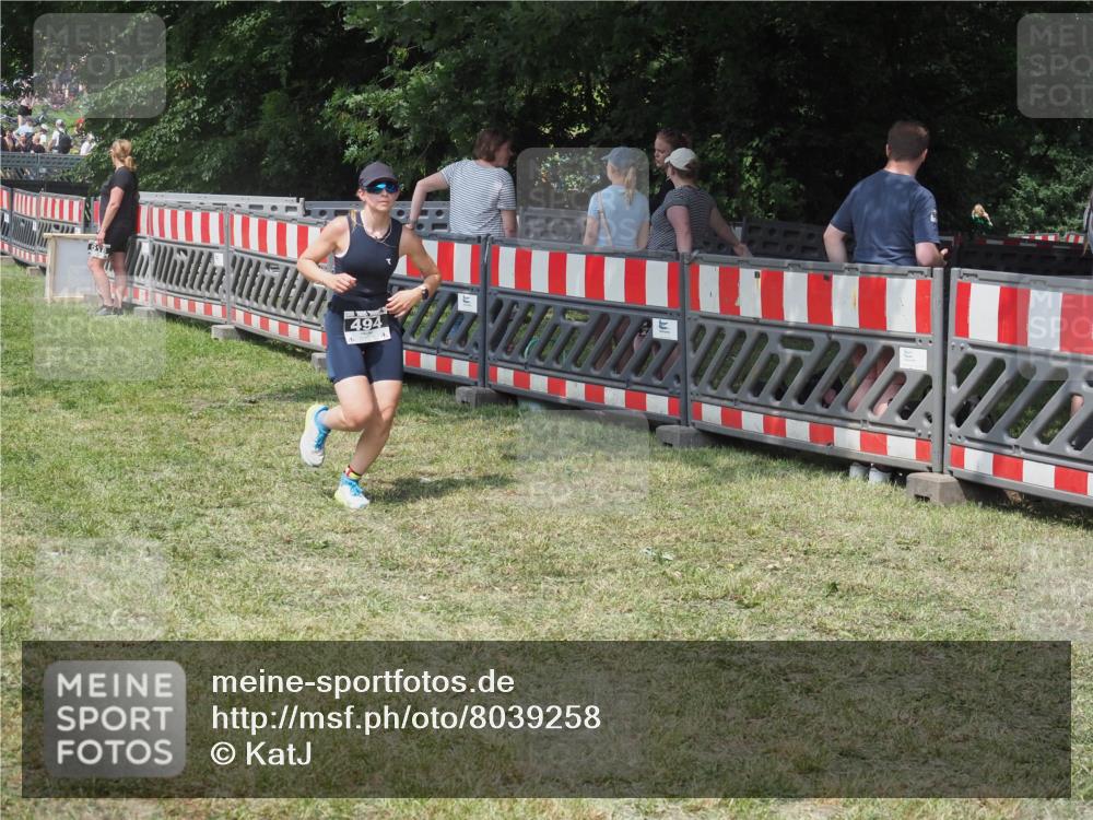 21.06.2025 - 27. Vierlanden-Triathlon KatJ http://msf.ph/oto/8039258 15.06.2025 11:35:34 Schwimmen  meine-sportfotos.de