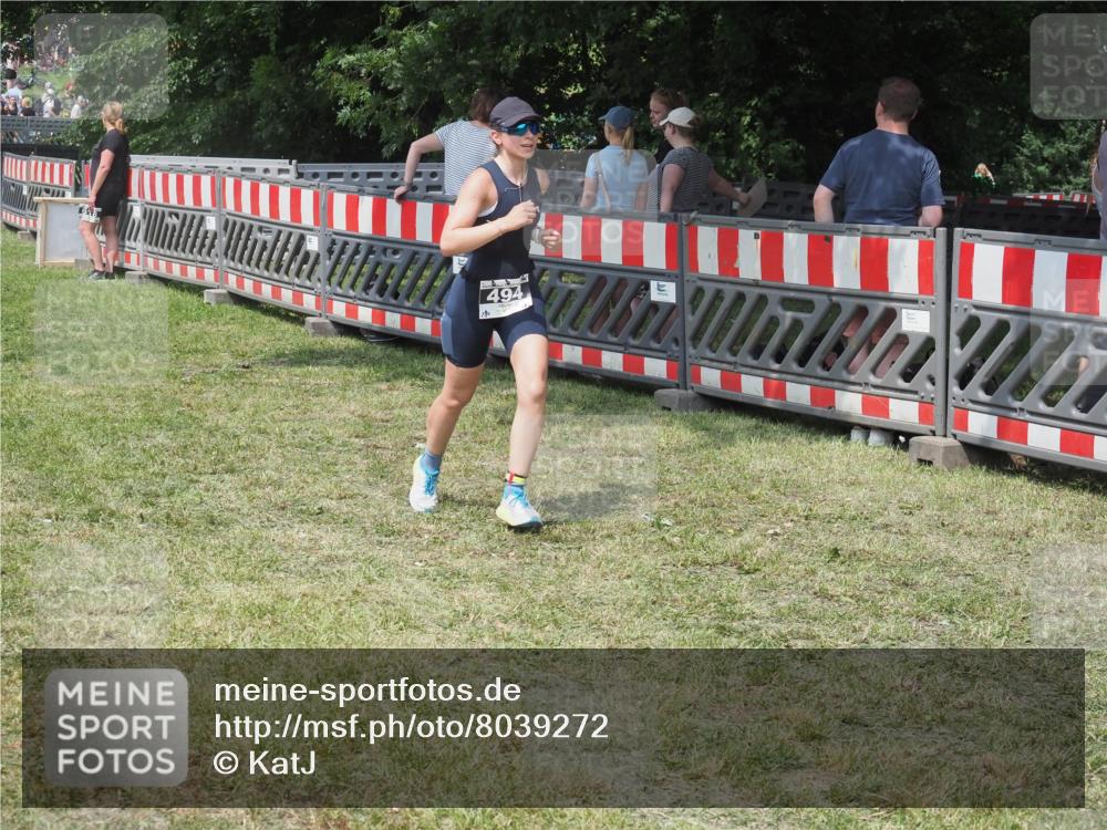 21.06.2025 - 27. Vierlanden-Triathlon KatJ http://msf.ph/oto/8039272 15.06.2025 11:35:34 Schwimmen  meine-sportfotos.de