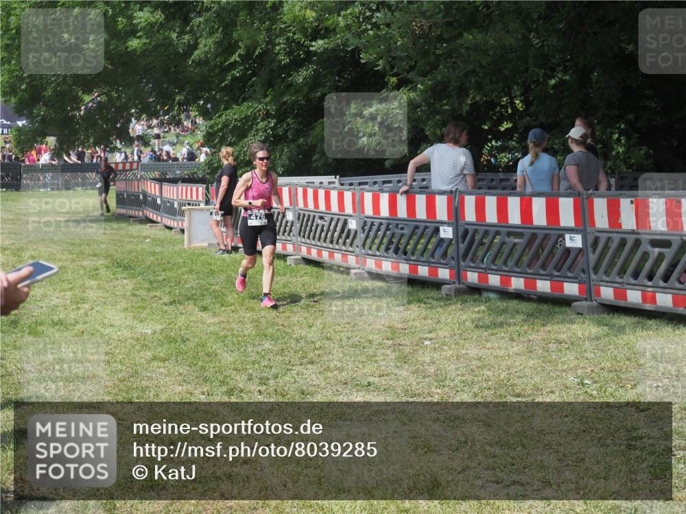 21.06.2025 - 27. Vierlanden-Triathlon KatJ http://msf.ph/oto/8039285 15.06.2025 11:35:40 Schwimmen  meine-sportfotos.de