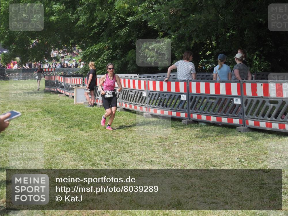 21.06.2025 - 27. Vierlanden-Triathlon KatJ http://msf.ph/oto/8039289 15.06.2025 11:35:40 Schwimmen  meine-sportfotos.de
