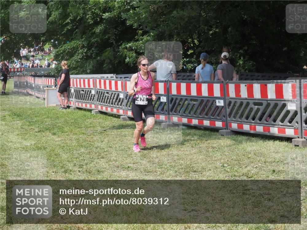21.06.2025 - 27. Vierlanden-Triathlon KatJ http://msf.ph/oto/8039312 15.06.2025 11:35:41 Schwimmen  meine-sportfotos.de