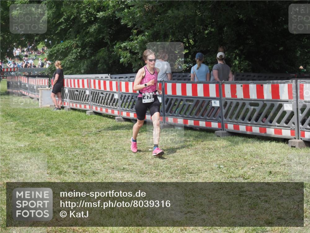 21.06.2025 - 27. Vierlanden-Triathlon KatJ http://msf.ph/oto/8039316 15.06.2025 11:35:41 Schwimmen  meine-sportfotos.de