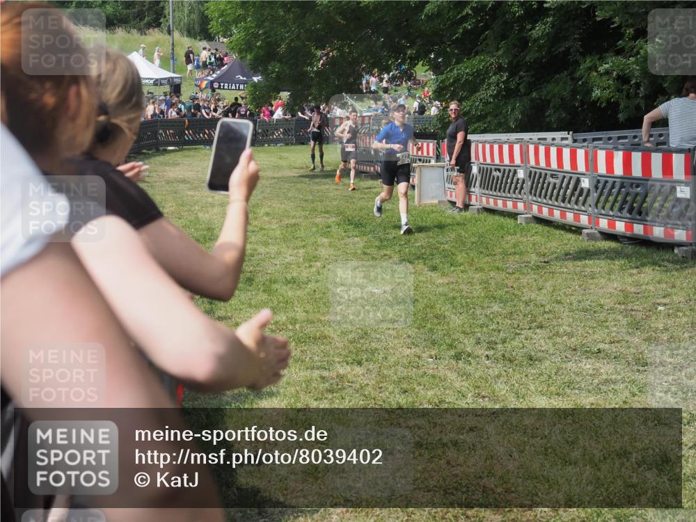 21.06.2025 - 27. Vierlanden-Triathlon KatJ http://msf.ph/oto/8039402 15.06.2025 11:35:58 Schwimmen  meine-sportfotos.de
