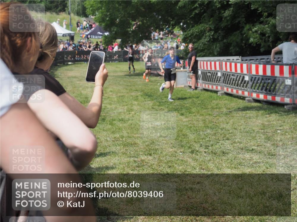 21.06.2025 - 27. Vierlanden-Triathlon KatJ http://msf.ph/oto/8039406 15.06.2025 11:35:59 Schwimmen  meine-sportfotos.de