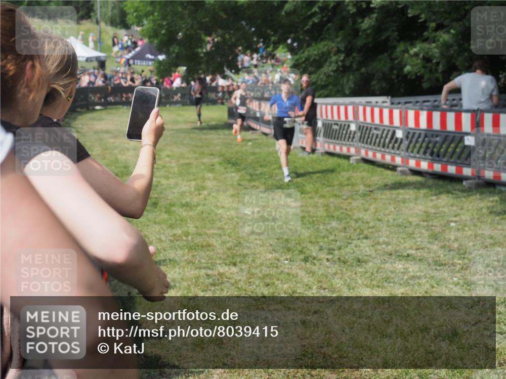 21.06.2025 - 27. Vierlanden-Triathlon KatJ http://msf.ph/oto/8039415 15.06.2025 11:35:59 Schwimmen  meine-sportfotos.de