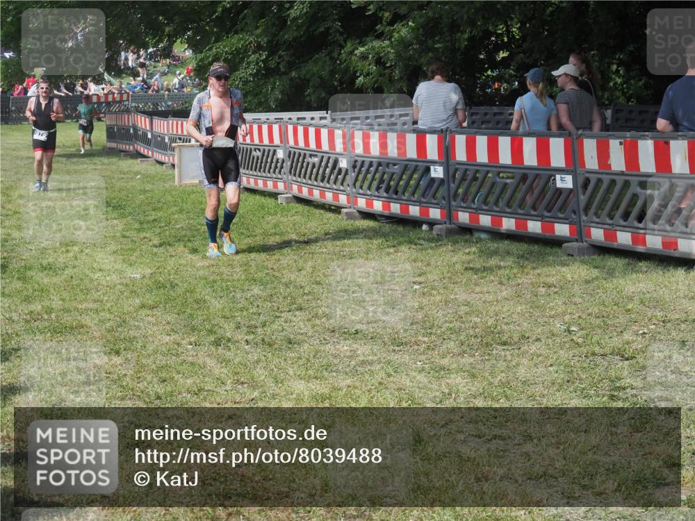 21.06.2025 - 27. Vierlanden-Triathlon KatJ http://msf.ph/oto/8039488 15.06.2025 11:36:08 Schwimmen  meine-sportfotos.de