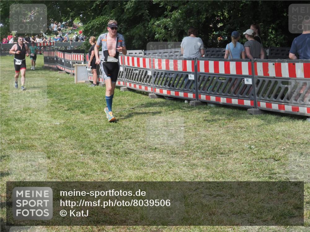 21.06.2025 - 27. Vierlanden-Triathlon KatJ http://msf.ph/oto/8039506 15.06.2025 11:36:09 Schwimmen  meine-sportfotos.de
