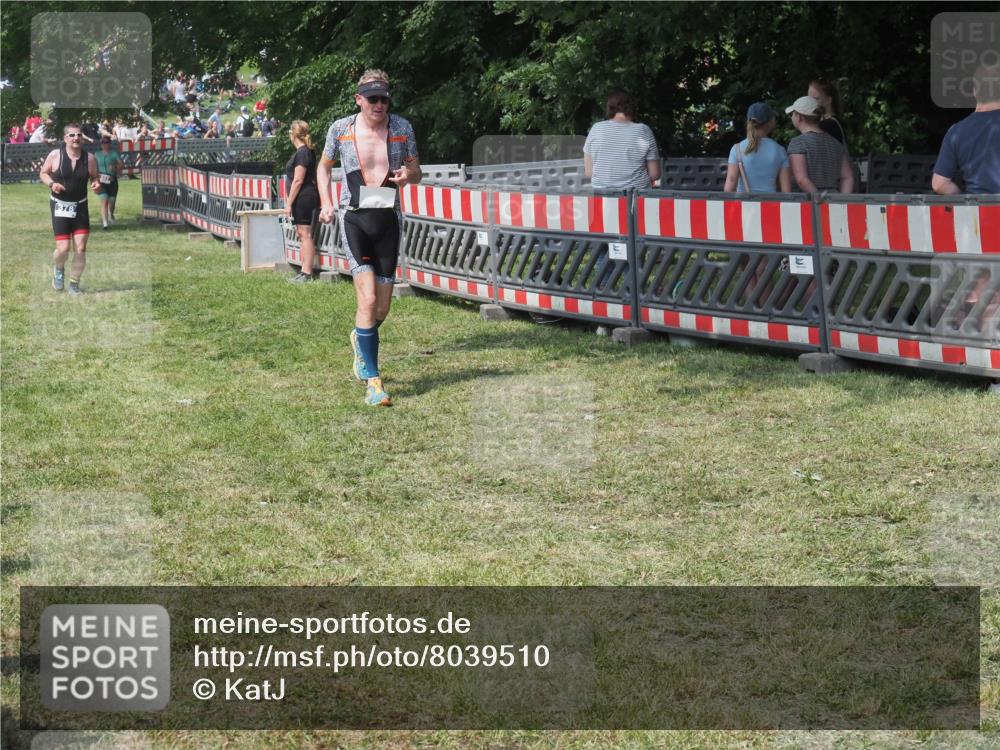 21.06.2025 - 27. Vierlanden-Triathlon KatJ http://msf.ph/oto/8039510 15.06.2025 11:36:09 Schwimmen  meine-sportfotos.de