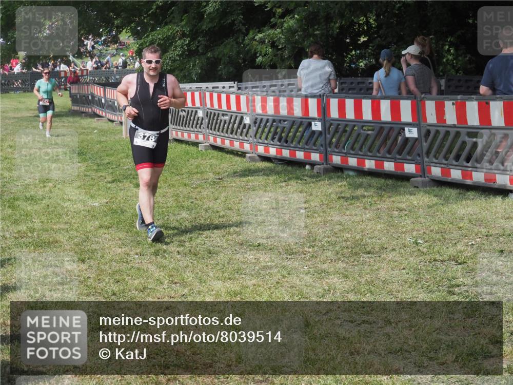 21.06.2025 - 27. Vierlanden-Triathlon KatJ http://msf.ph/oto/8039514 15.06.2025 11:36:12 Schwimmen  meine-sportfotos.de