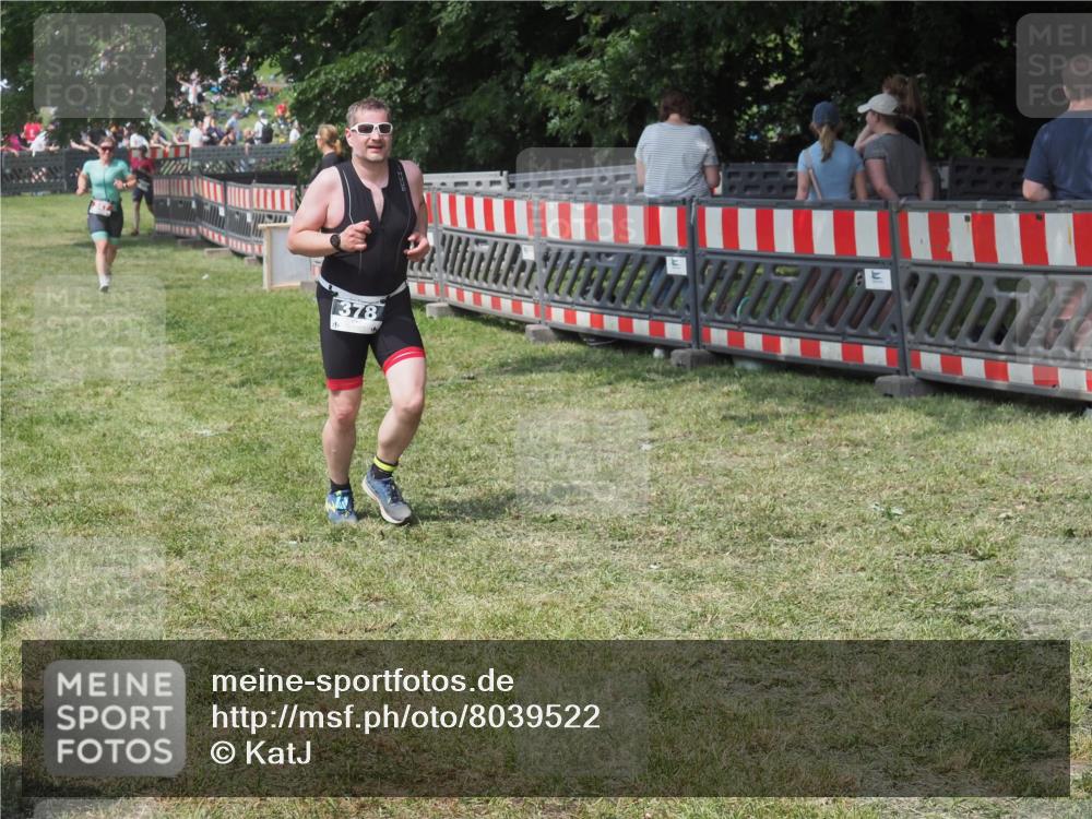 21.06.2025 - 27. Vierlanden-Triathlon KatJ http://msf.ph/oto/8039522 15.06.2025 11:36:13 Schwimmen  meine-sportfotos.de