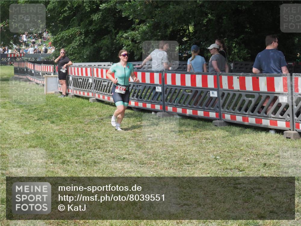 21.06.2025 - 27. Vierlanden-Triathlon KatJ http://msf.ph/oto/8039551 15.06.2025 11:36:17 Schwimmen  meine-sportfotos.de