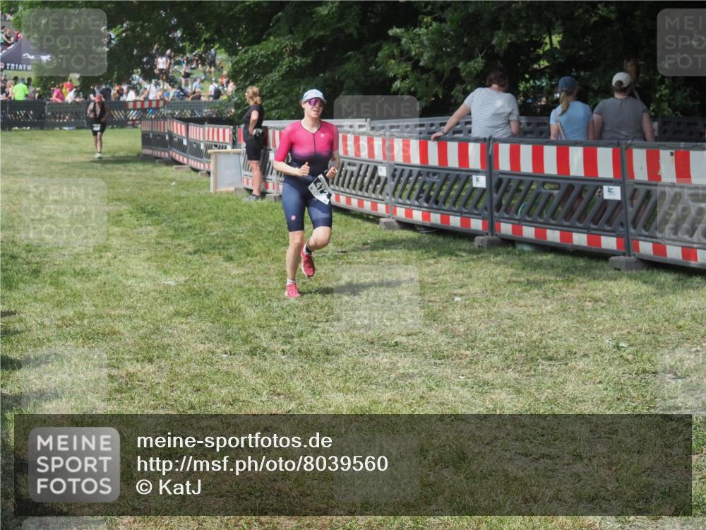 21.06.2025 - 27. Vierlanden-Triathlon KatJ http://msf.ph/oto/8039560 15.06.2025 11:36:21 Schwimmen  meine-sportfotos.de
