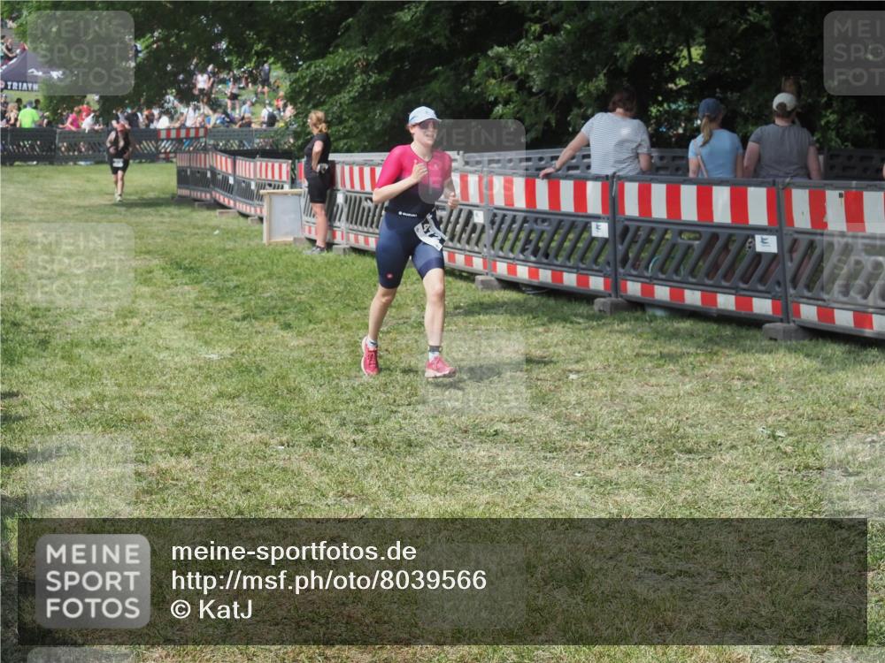 21.06.2025 - 27. Vierlanden-Triathlon KatJ http://msf.ph/oto/8039566 15.06.2025 11:36:22 Schwimmen  meine-sportfotos.de