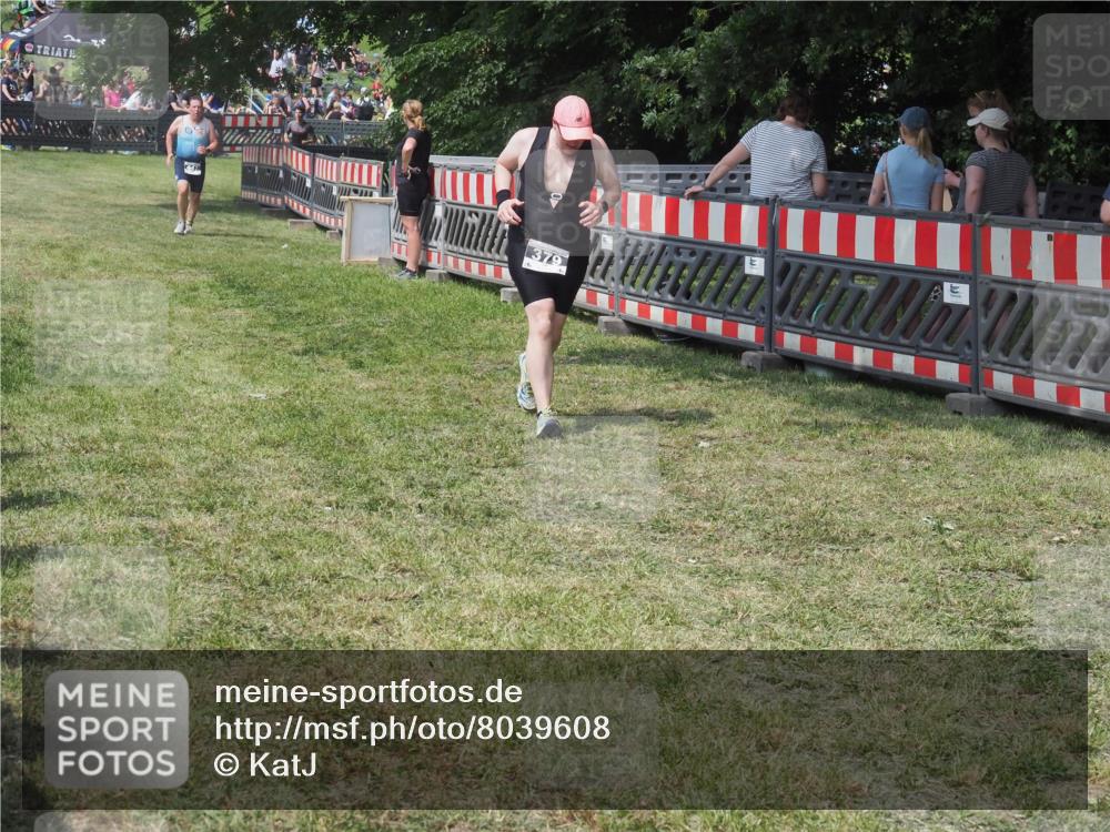 21.06.2025 - 27. Vierlanden-Triathlon KatJ http://msf.ph/oto/8039608 15.06.2025 11:36:31 Schwimmen  meine-sportfotos.de